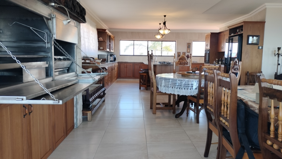 3 Bedroom Property for Sale in Grootbrakhoogte Western Cape